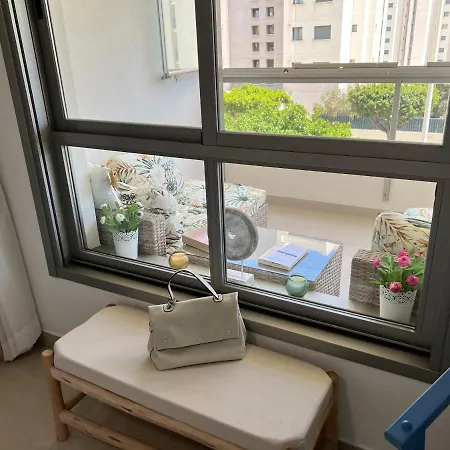 Edificio Coruna Cala De Finestrat. Luxury Apt. 貝尼多姆