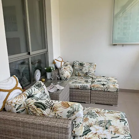 Edificio Coruna Cala De Finestrat. Luxury Apt. * בנידורם